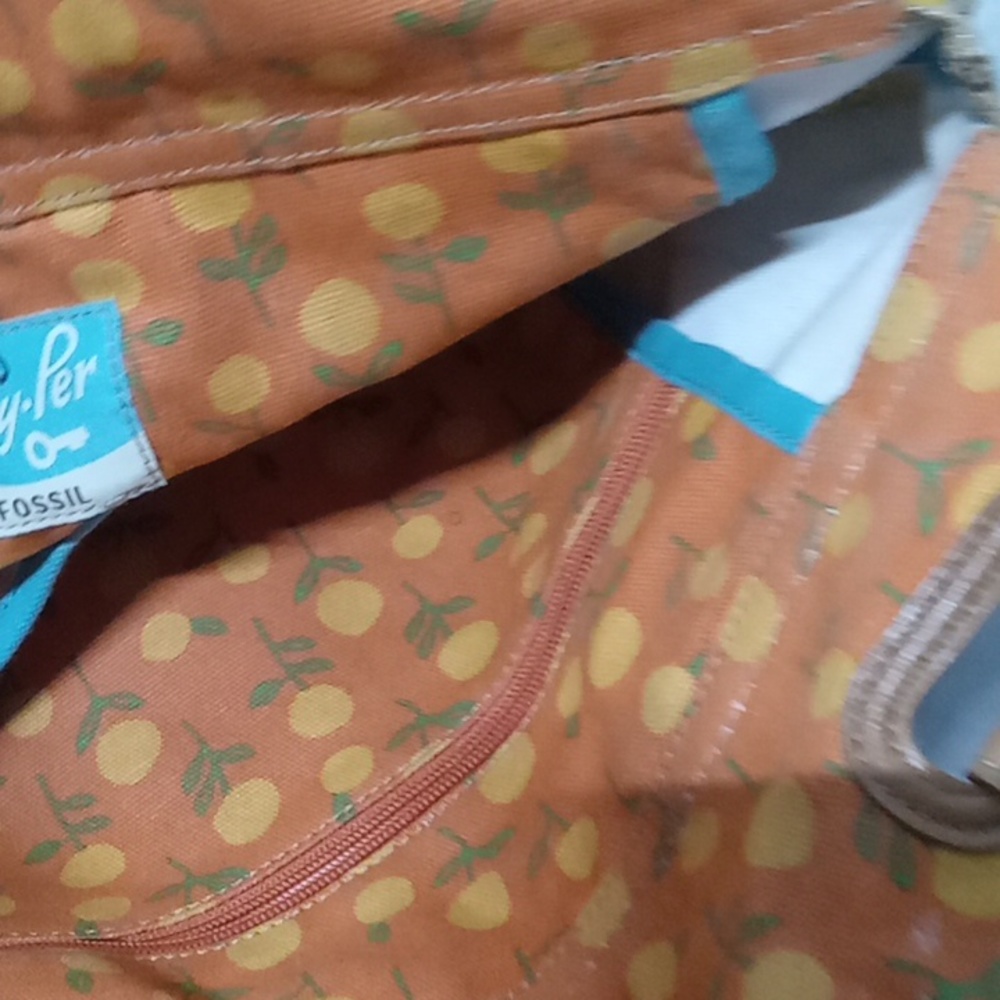 Handbag - Picture 3 of 6